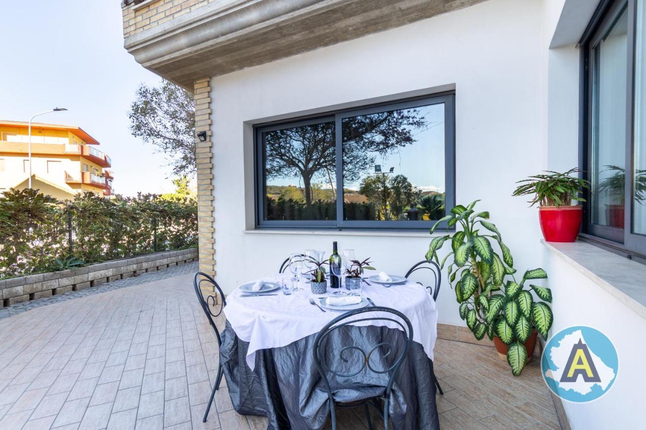 Isola Felice Hotel Silvi Paese Exterior foto