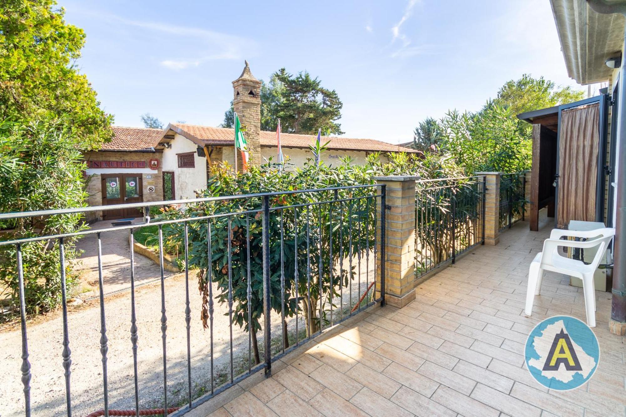 Isola Felice Hotel Silvi Paese Exterior foto
